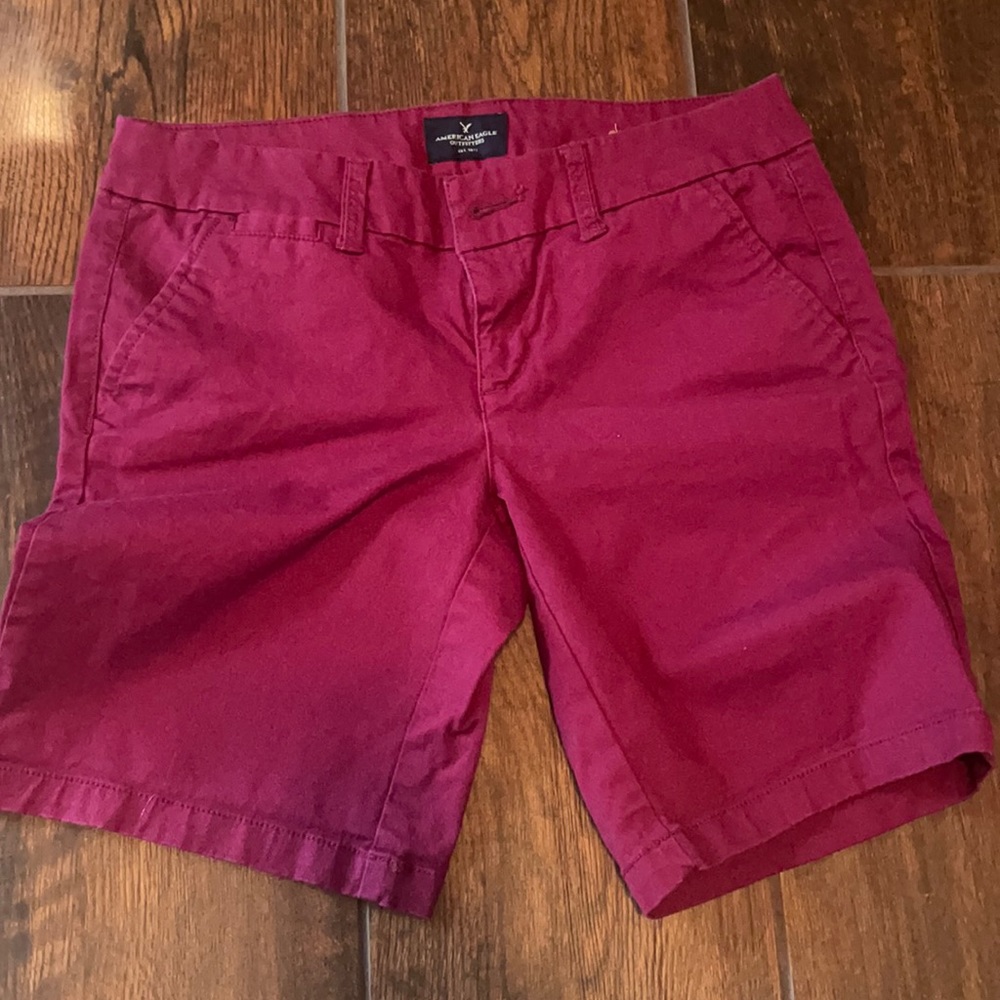 American Eagle women’s Bermuda 4